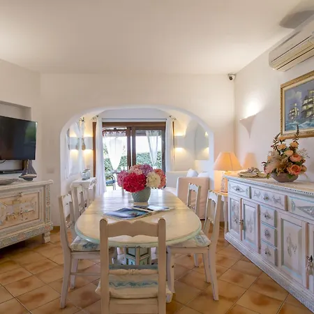 Willa Smeralda By Interhome Cannigione